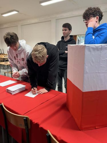 att.1H4gsou99a6-xF0 OD4JGKxS1YWeMy6eqbcTP04dOtE