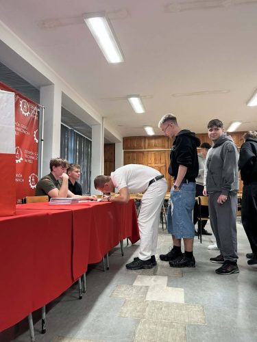 att.E8aY76UILmyhjIM7G0zB4FsG4rw1z2O0aMuDgn-kCxA